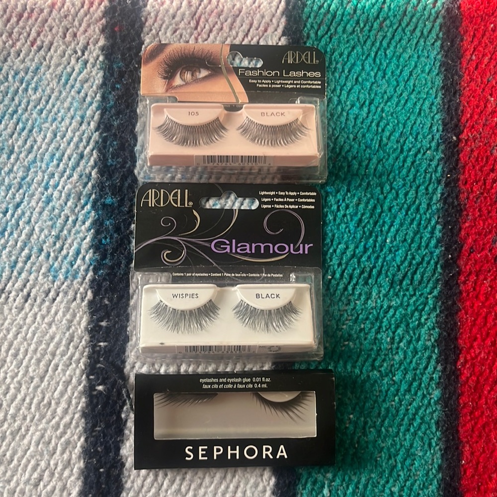 3 lashes $4